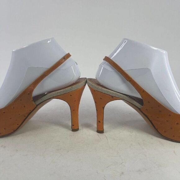 Elegant Tan Heels - Picture 5 of 10